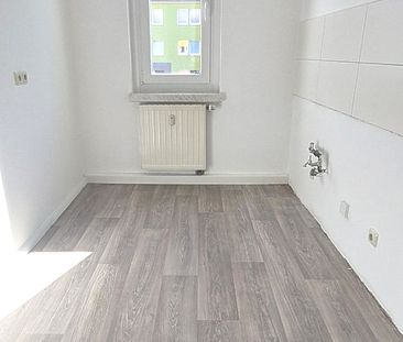 Tolle 3 Raumwohnung mit Balkon !! Neu ab 01.12.2024 fertig! - Foto 4