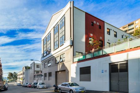 Contemporary City Living in the Heart of Sydney - Photo 5