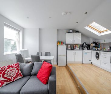 3 bedroom apartment to rent - Photo 3