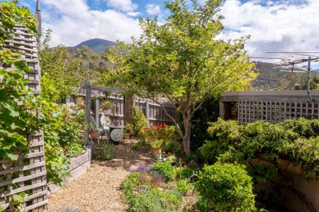 Family Home in the Heart of Lenah Valley - Photo 2