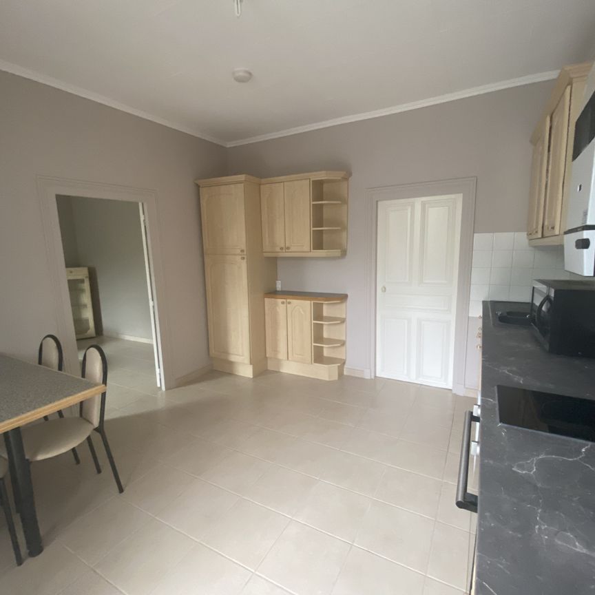 Location Appartement 2 pièces 41m² LE CREUSOT 71200 - Photo 1