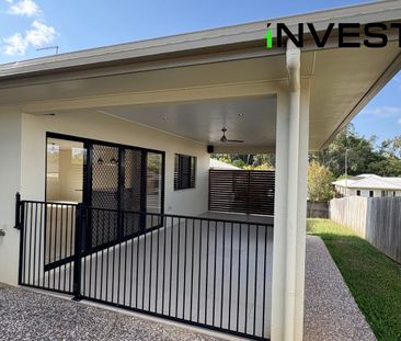 Large Family Home! - Photo 6