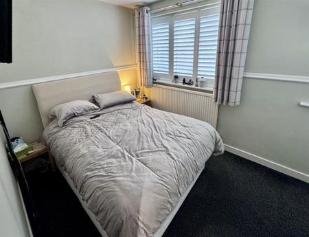 3 Bedroom Semi Detached To Let - Photo 4