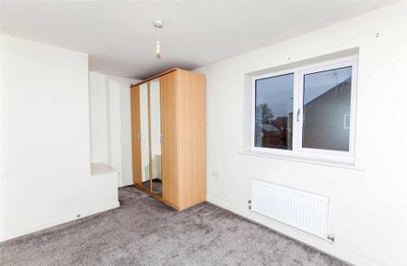 2 bedroom semi-detached house to rent - Photo 5