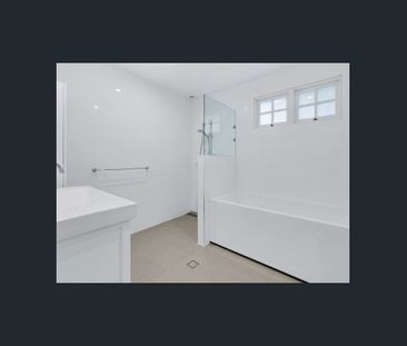 Stunning Family Home! One to view. - Photo 5