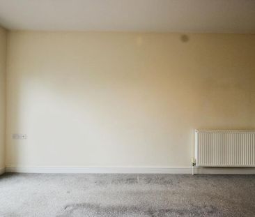 2 bedroom maisonette to rent - Photo 3