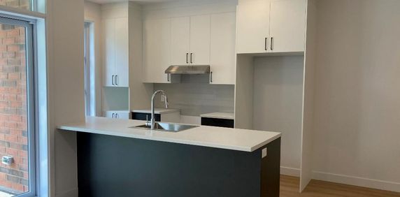 5 1/2 à louer St-Hyacinthe pour le 1er août 2026 - Condo / Appartement / Logement - Photo 2