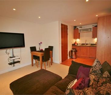 1 bedroom apartment to rent - Photo 2