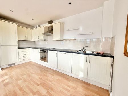 2 bedroom flat to rent - Photo 5