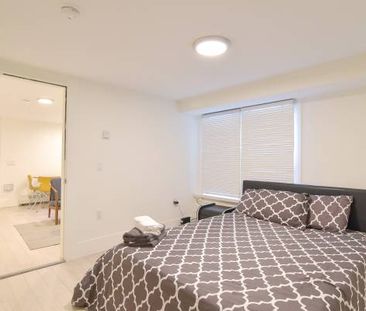 Pet Friendly - Furnished 1 Bedroom @1425 Haro - Available February 1st - Photo 3