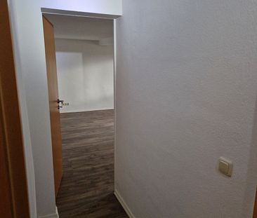 56249 Herschbach:Frisch renovierte Wohnung mit drei Zimmern, Küche und Bad im Herzen von Herschbach - Foto 4