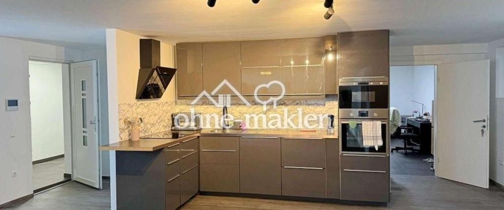 schöne 3 Zi- Souterrainwohnung - mit EBK + Terrasse + möbiliert - Ideal für Paare + Studenten WGs - Foto 1