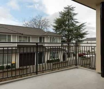 Spacious 3-BR Hamilton Apartment with DBL garage - Photo 1