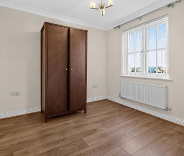 4 bedroom terraced house to rent - Photo 2