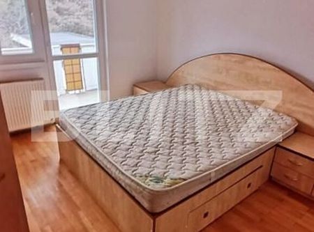 Apartament 3 camere, zona sesului - Fotografie 4