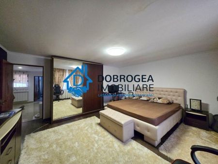 APARTAMENT 4 CAMERE - SUPRAFATA 180 MP+TERASA 30 MP - Fotografie 3