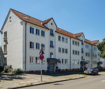 Charmante 3-Zimmer-Wohnung // 1.OG rechts - Foto 1