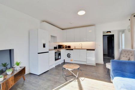 1 bedroom apartment to rent - Photo 2