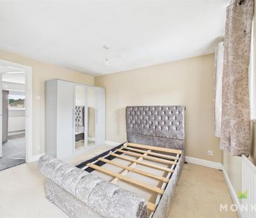 2 bedroom semi-detached house to rent - Photo 3