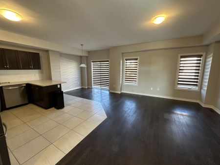 For Lease - 102 Jewel Street, Blue Mountains, Ontario - Photo 3