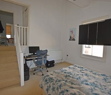 2 Bedroom Flat - Photo 6