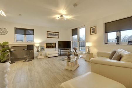 Milton Road, Southsea - Photo 2
