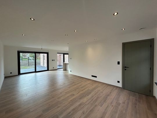 Half vrijstaande nieuwbouwwoning - Photo 1