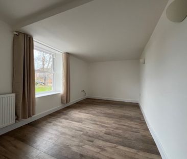 Dove Bank, Uttoxeter - Photo 5