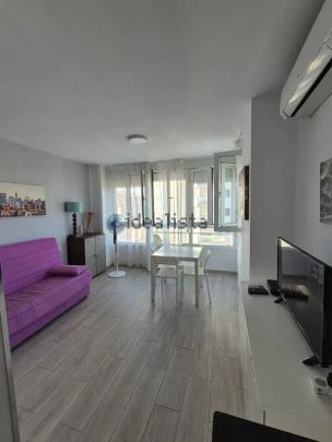 Alquiler de piso en Calle Campillos s/n - Photo 1