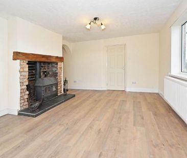 3 bedroom semi-detached house to rent - Photo 2