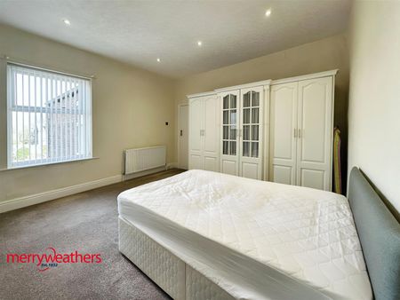 2 bed apartment to rent in Moorgate Avenue, Rotherham, S60 - Photo 4