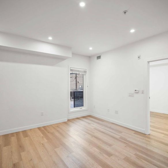 Beverly: Wheelchair Accessible – 710 Westminster, Winnipeg, MB - Photo 1