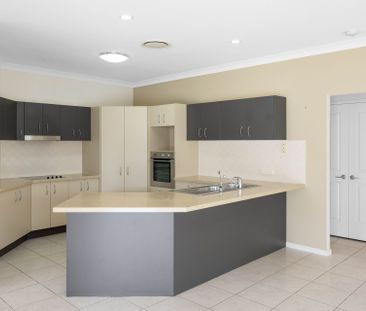 Peaceful Family Living - Photo 2