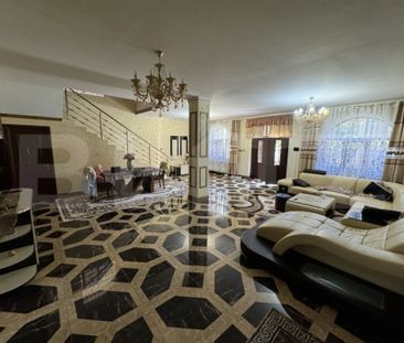 Casa, 6 camere, 330mp, cartier George Enescu - Fotografie 1