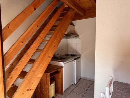 Location Appartement 1 pièce 14m² JACOB BELLECOMBETTE 73000 - Photo 5