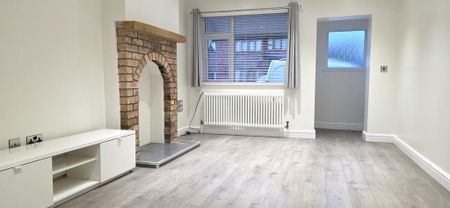 2 bedroom terraced house to rent - Photo 3