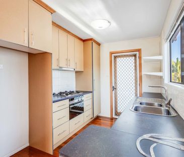 Bayside Living in Beautiful Brighton - 70 Saul Street - Photo 1