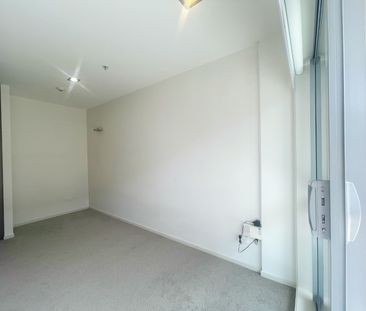 Cosy Newly Renovated on bedroom Apartment in Prime St Lukes Location - Photo 6