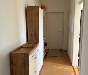 Großzügige 4 Zimmer Wohnung mit Balkon I unbefristet I Ruhige Lage - Photo 4