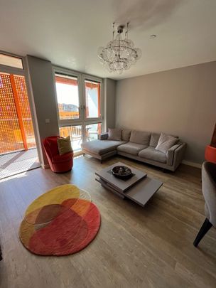 2 Bed Flat, Ossel Court, SE10 - Photo 1