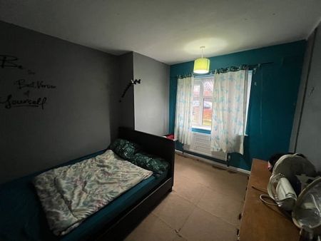 Curwen Road - Photo 2