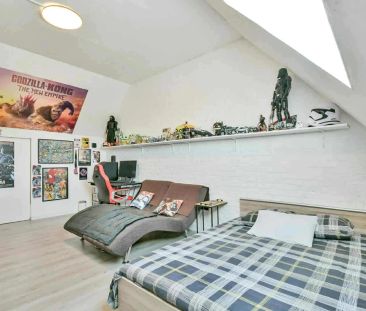 Gerenoveerde rijwoning met 3 slaapkamers en tuin te Roeselare - Photo 5