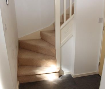 1 bedroom semi-detached house to rent - Photo 4