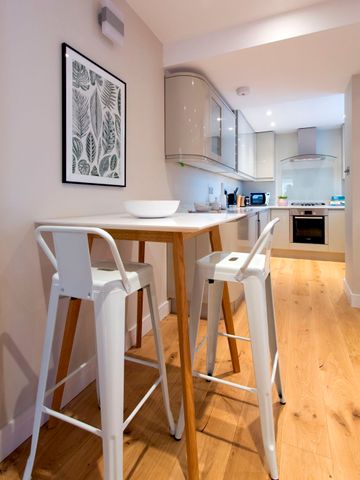 7B Byrne Road, London - Photo 3