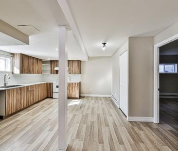 Appartement à louer - Laval (Chomedey) (Place Renaud) - Photo 3