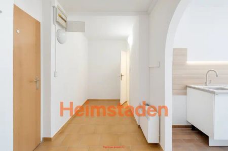 Pronájem bytu 1+1 39 m - Fotografie 2