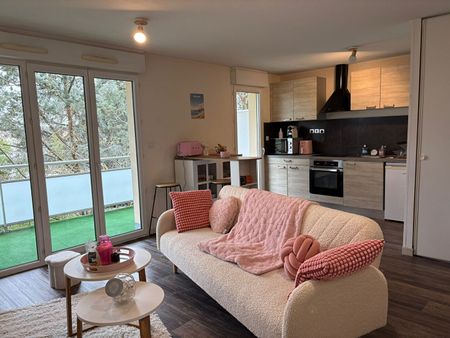 Location appartement 2 pièces, 42.86m², Saint-Sulpice-la-Pointe - Photo 3