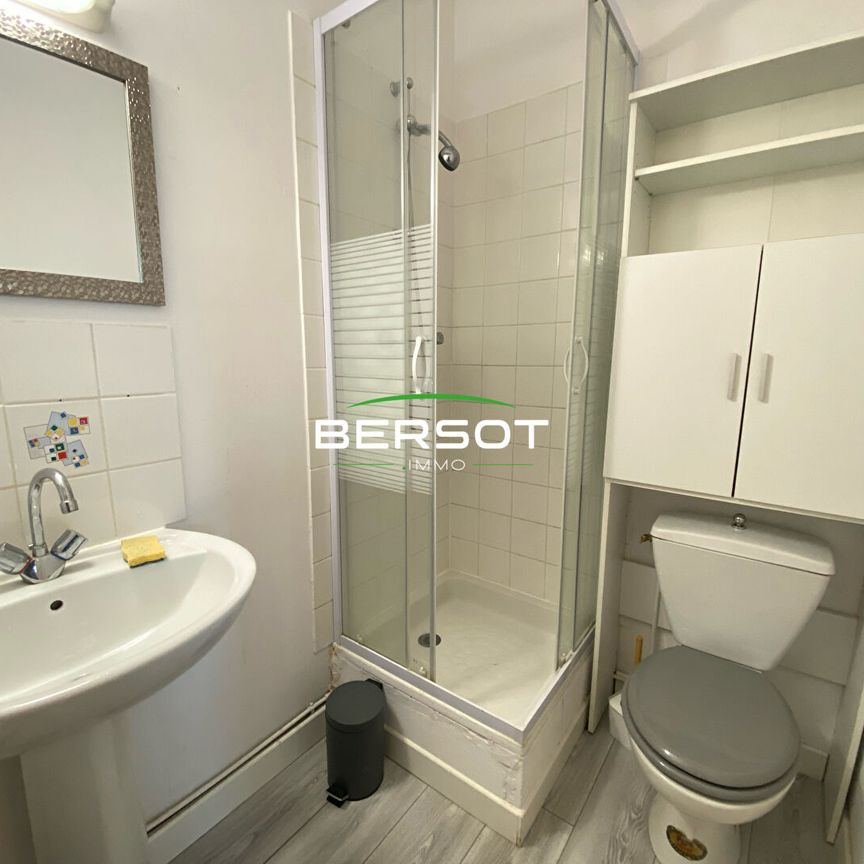 Studio meublé QUARTIER SAINT CLAUDE - Photo 1