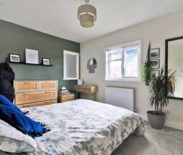 2 bedroom semi-detached house to rent - Photo 5