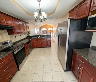 For Lease - 1533 MERIDIAN Street, Windsor, Ontario - Photo 4